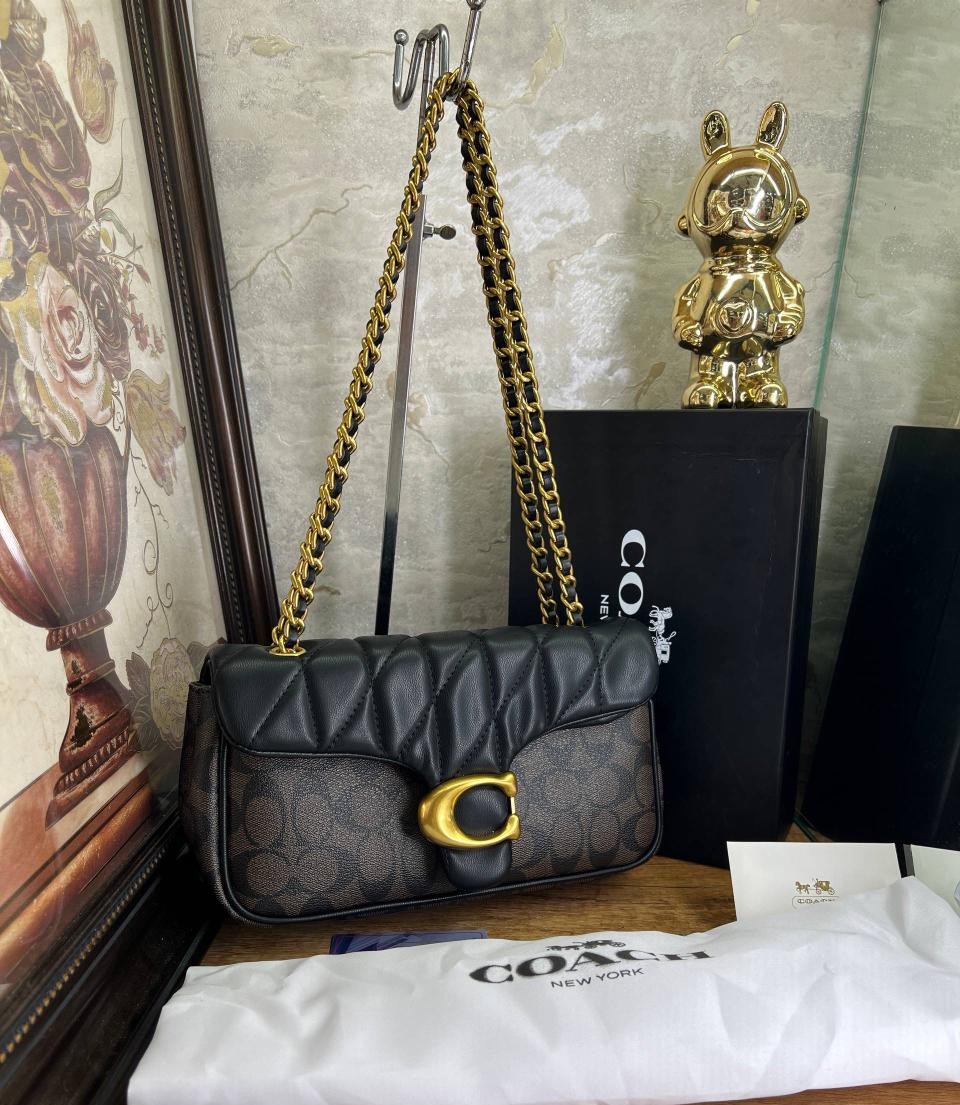 Coach New York - Sac Épaule Soft Tabby 